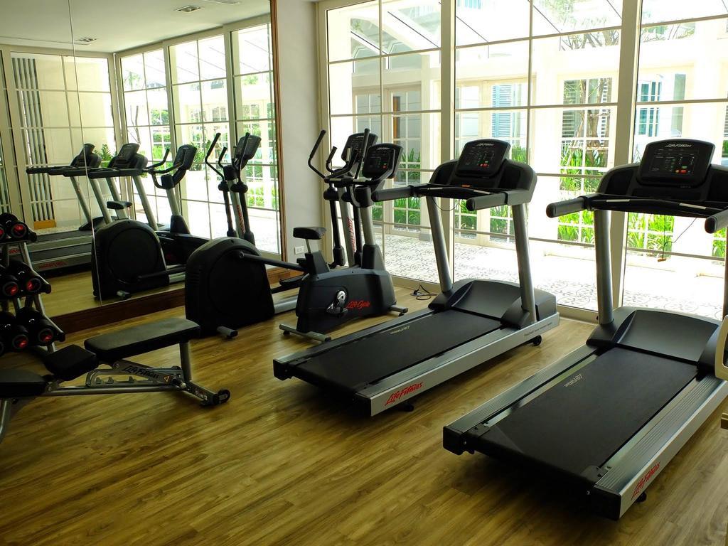 Summer Hua Hin Condominium Room photo