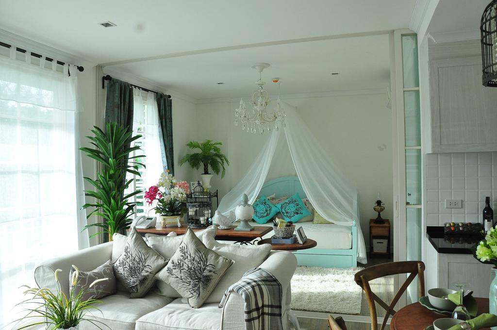 Summer Hua Hin Condominium Room photo